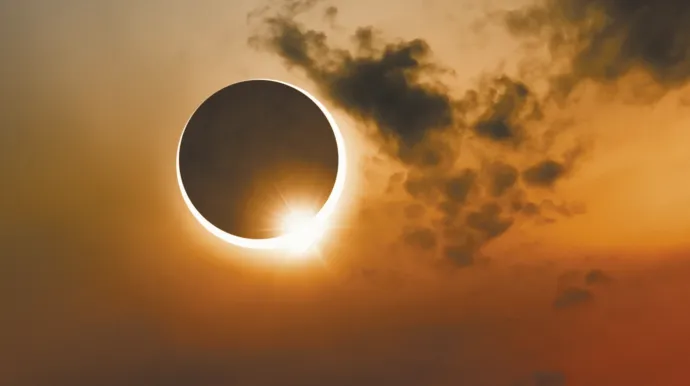 photo d'une éclipse - © IGORZH / ADOBE STOCK